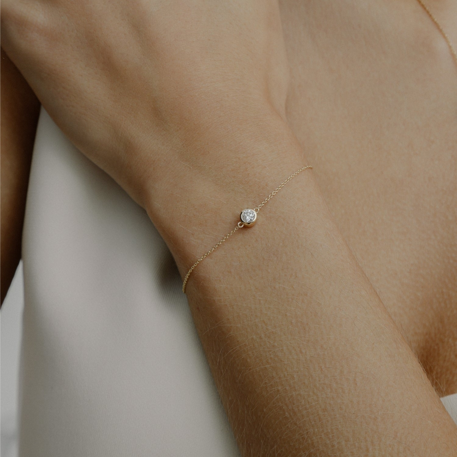 2DS1040G?Productshots Onlineshop\DS1040G_HS.jpg|Gelbgold