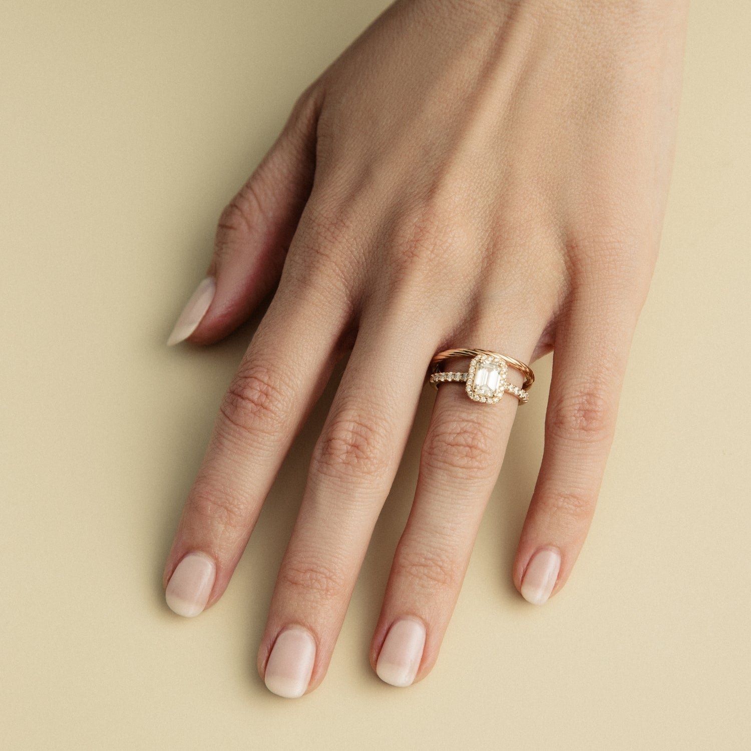 2DS2068G/50?Productshots Onlineshop\DS2068g_hs.jpg|Gelbgold